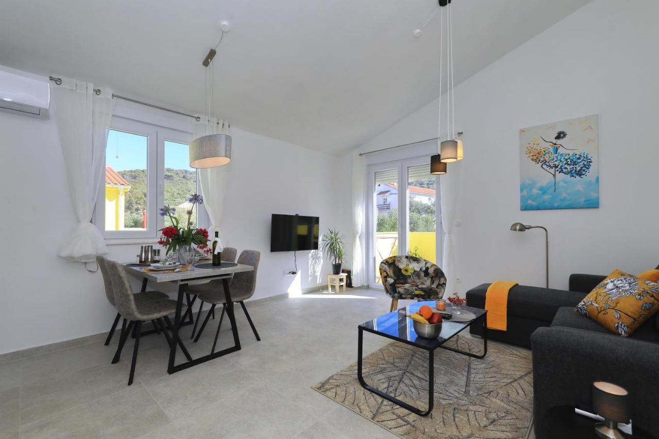 Apartment Gaby Božava Екстериор снимка