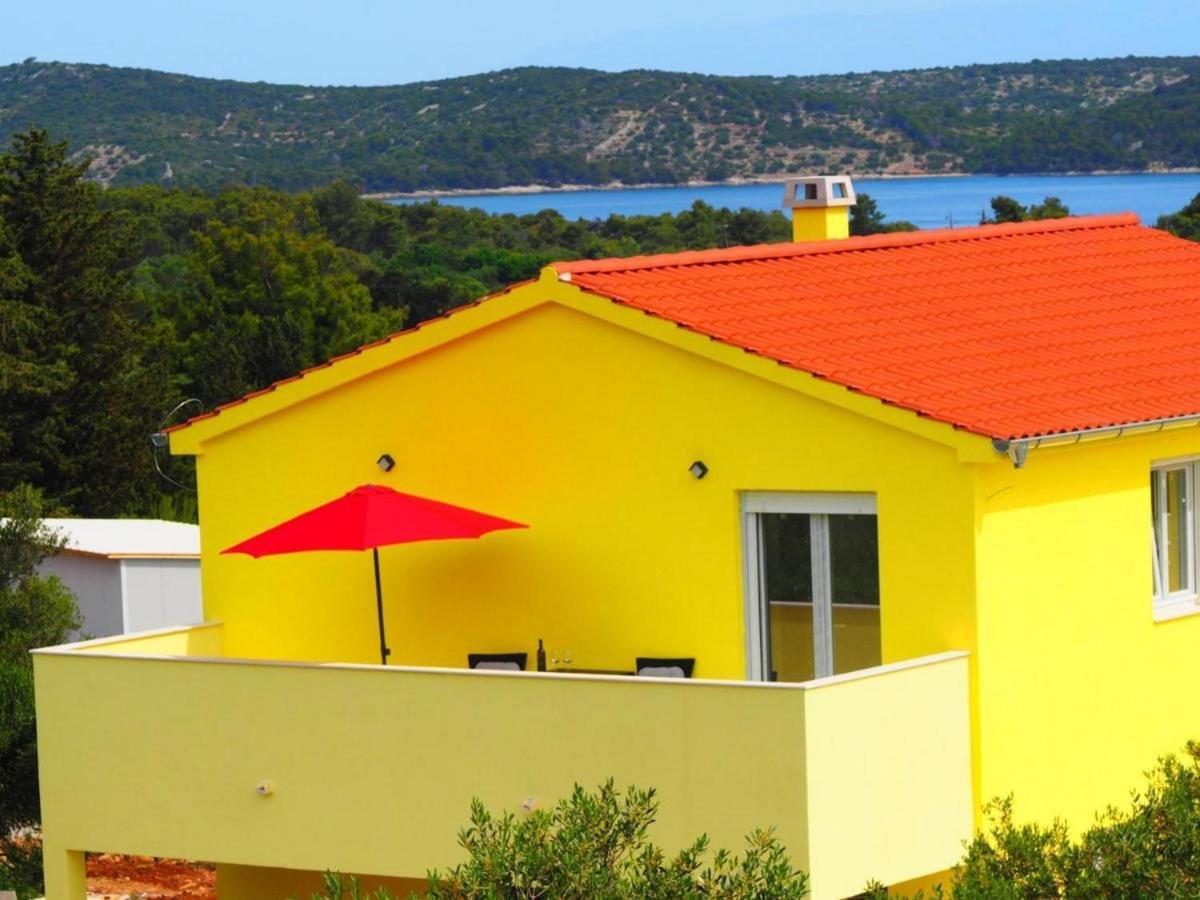 Apartment Gaby Božava Екстериор снимка